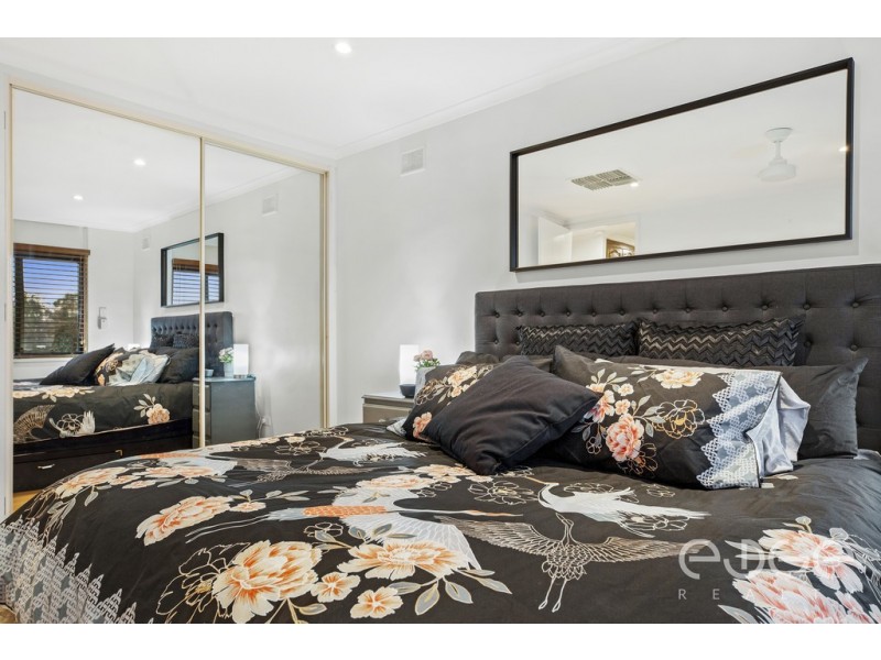 1 McKenzie Crescent, Gulfview Heights SA 5096