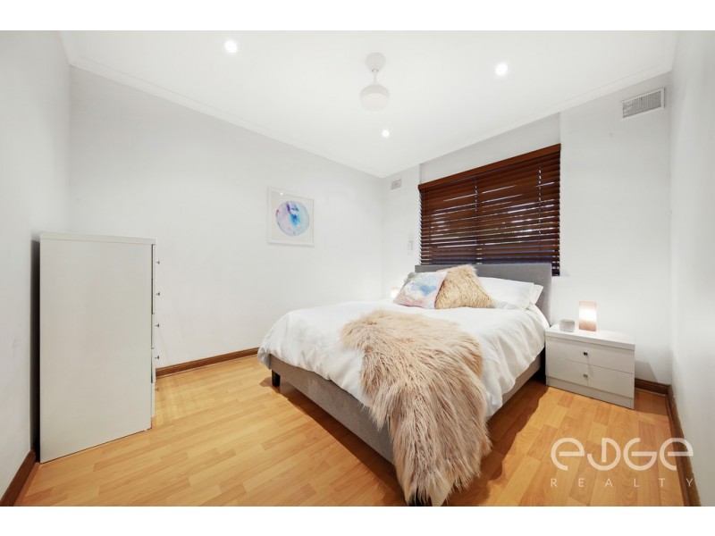 1 McKenzie Crescent, Gulfview Heights SA 5096