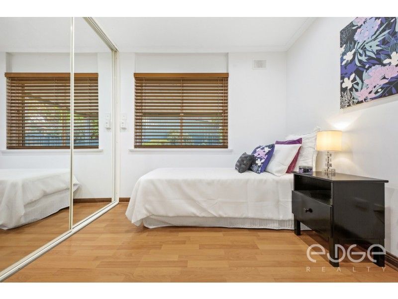 1 McKenzie Crescent, Gulfview Heights SA 5096