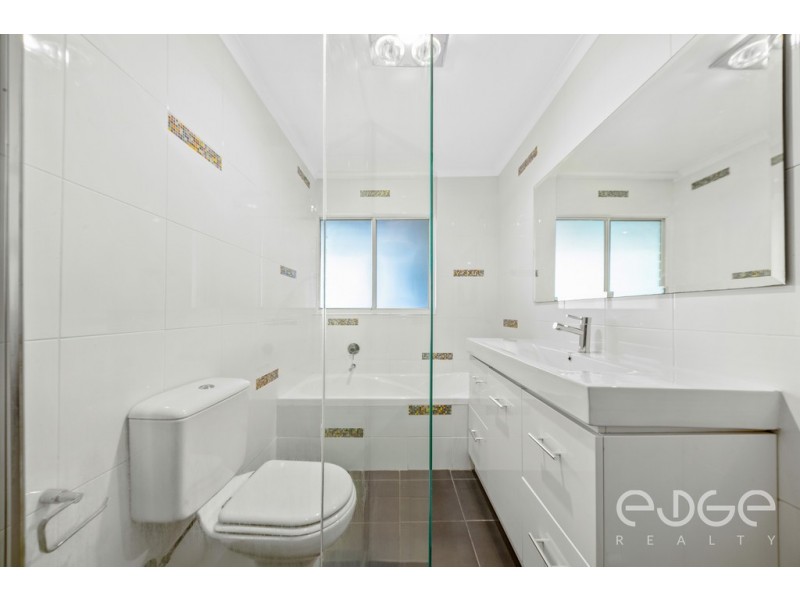 1 McKenzie Crescent, Gulfview Heights SA 5096