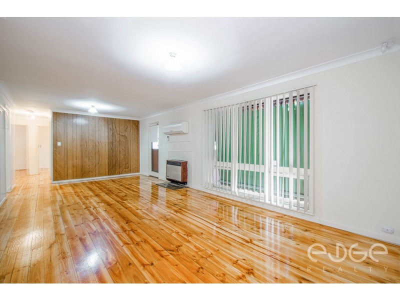 4 Rogers Crescent, Paralowie SA 5108