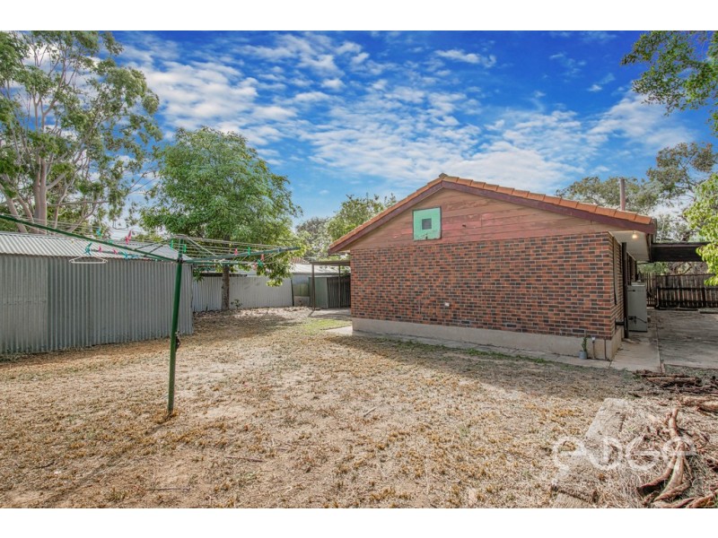 4 Rogers Crescent, Paralowie SA 5108