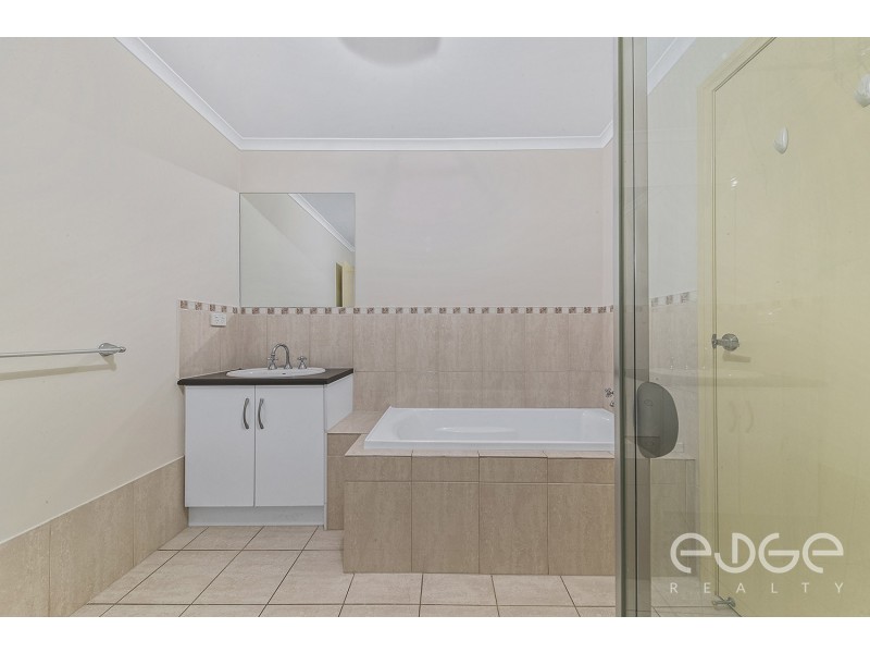 6 Grove Avenue, Elizabeth Park SA 5113