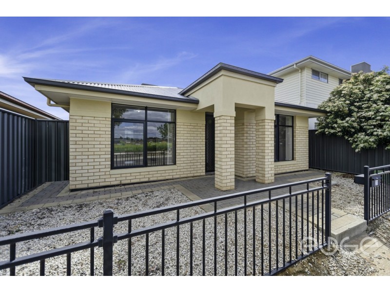 21 Esperance Drive, Andrews Farm SA 5114