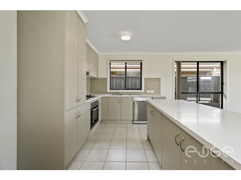 21 Esperance Drive, Andrews Farm SA 5114