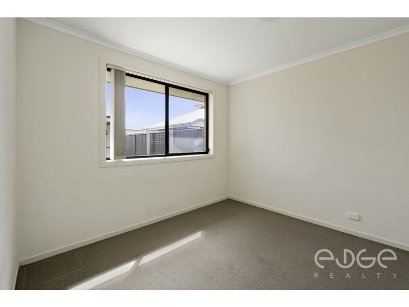 21 Esperance Drive, Andrews Farm SA 5114