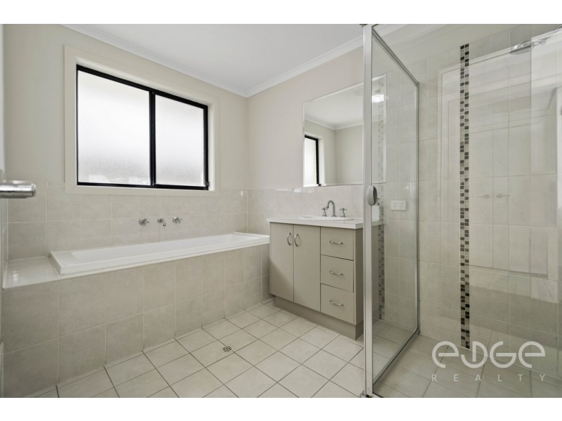 21 Esperance Drive, Andrews Farm SA 5114