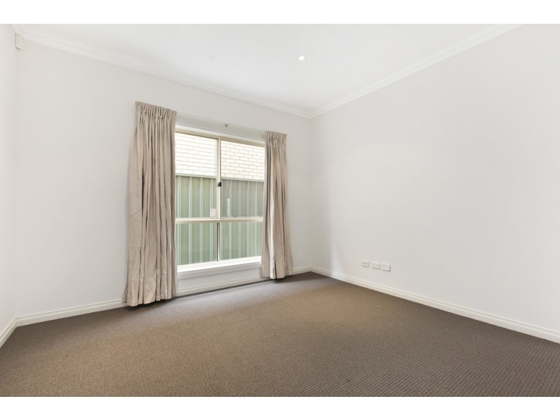 10 Mowbray Street, Mawson Lakes SA 5095