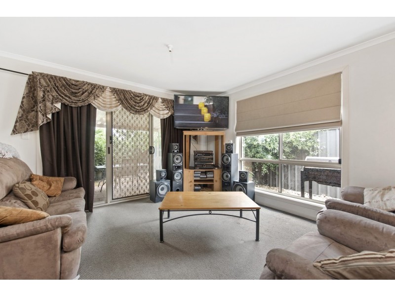 108 Lakeside Drive, Andrews Farm SA 5114