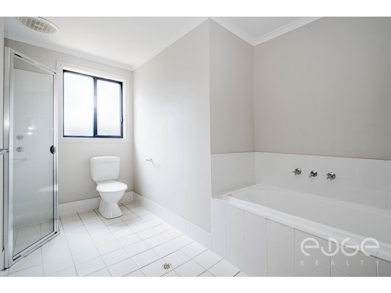 11 Almond Circuit, Munno Para West SA 5115