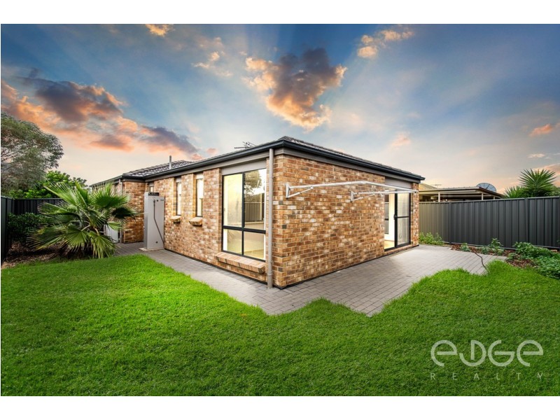 11 Almond Circuit, Munno Para West SA 5115