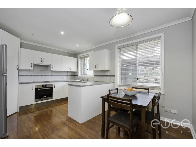 30 Woodlands Road, Elizabeth Downs SA 5113