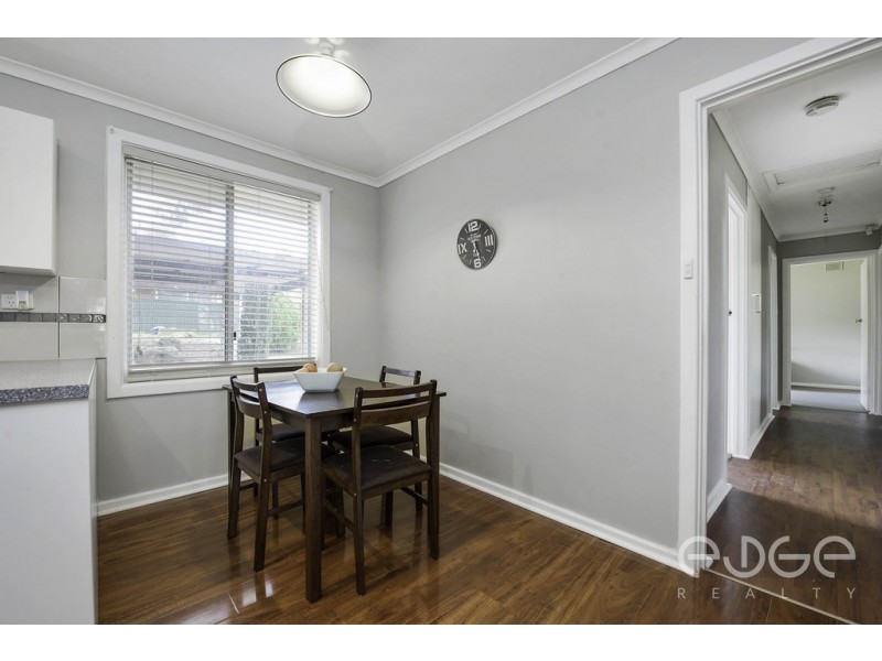 30 Woodlands Road, Elizabeth Downs SA 5113