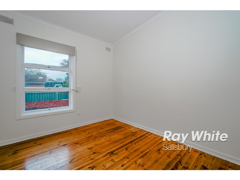 27 Hinsley Road, Smithfield Plains SA 5114