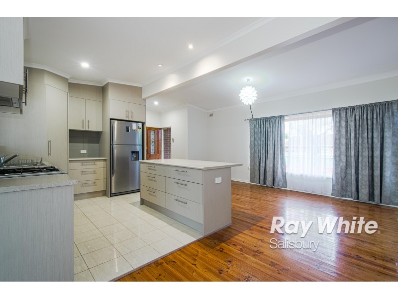 27 Hinsley Road, Smithfield Plains SA 5114