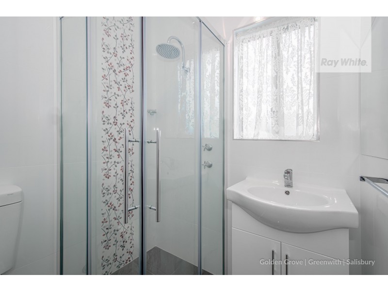 17 Peacock Road, Elizabeth Downs SA 5113