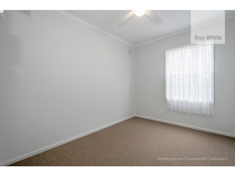 17 Peacock Road, Elizabeth Downs SA 5113