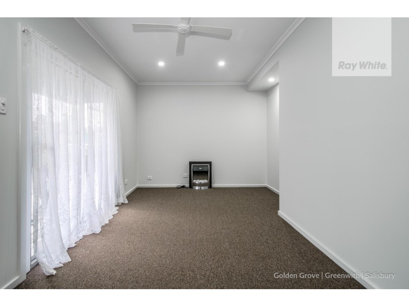 17 Peacock Road, Elizabeth Downs SA 5113