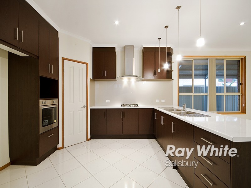 33 Maria Street, Salisbury Downs SA 5108