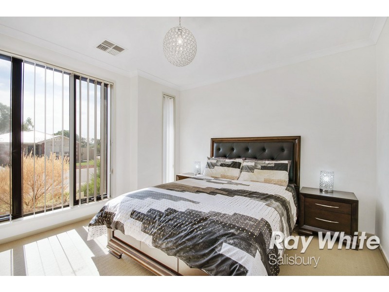 7 Bradford Avenue, Salisbury Heights SA 5109