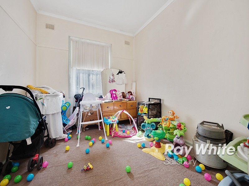 30 Loftis Road, Elizabeth Downs SA 5113