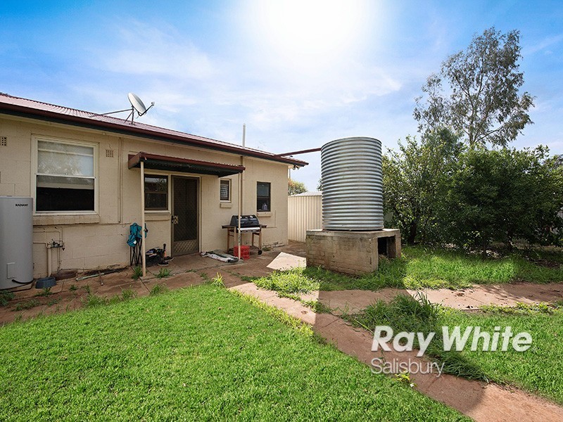 30 Loftis Road, Elizabeth Downs SA 5113