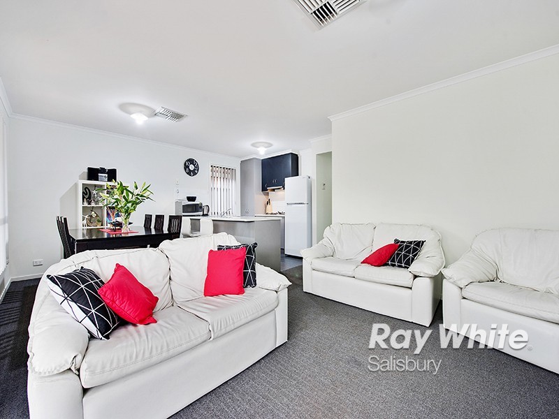 24 Alexandrina Crescent, Andrews Farm SA 5114