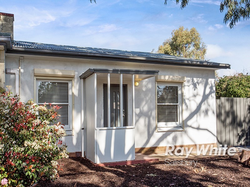 33 Secombe Street, Elizabeth Grove SA 5112