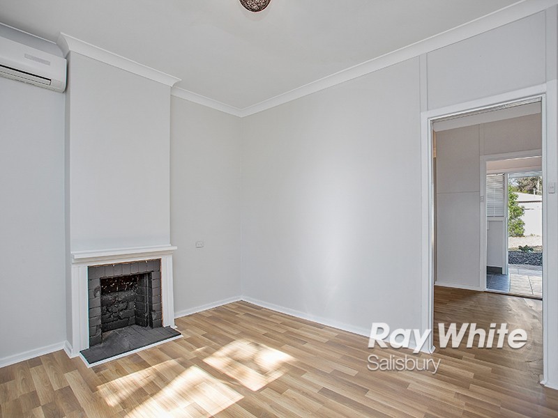 33 Secombe Street, Elizabeth Grove SA 5112