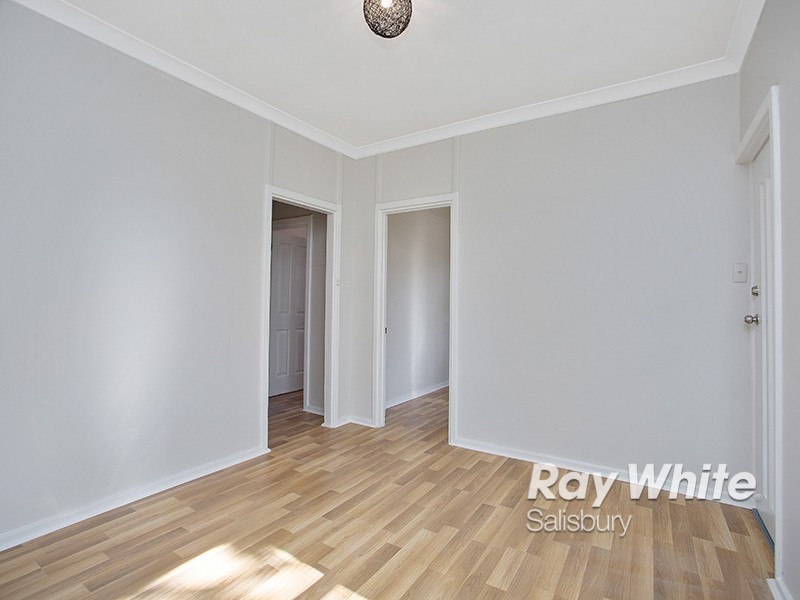 33 Secombe Street, Elizabeth Grove SA 5112