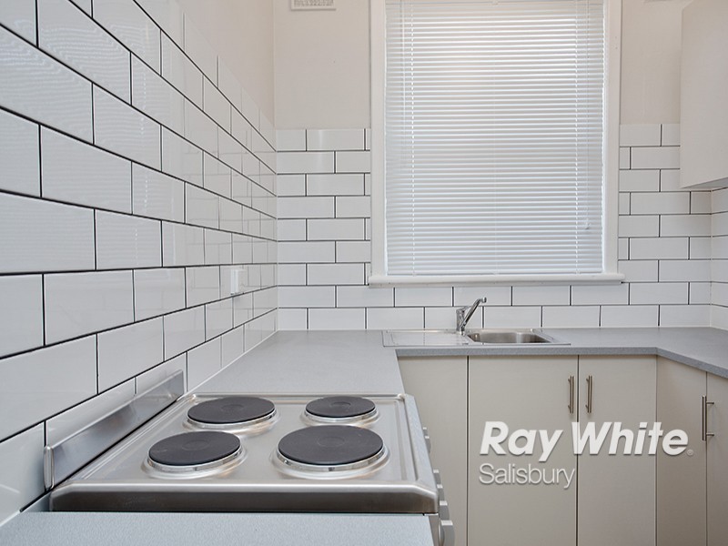 33 Secombe Street, Elizabeth Grove SA 5112