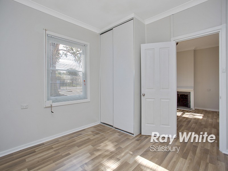 33 Secombe Street, Elizabeth Grove SA 5112