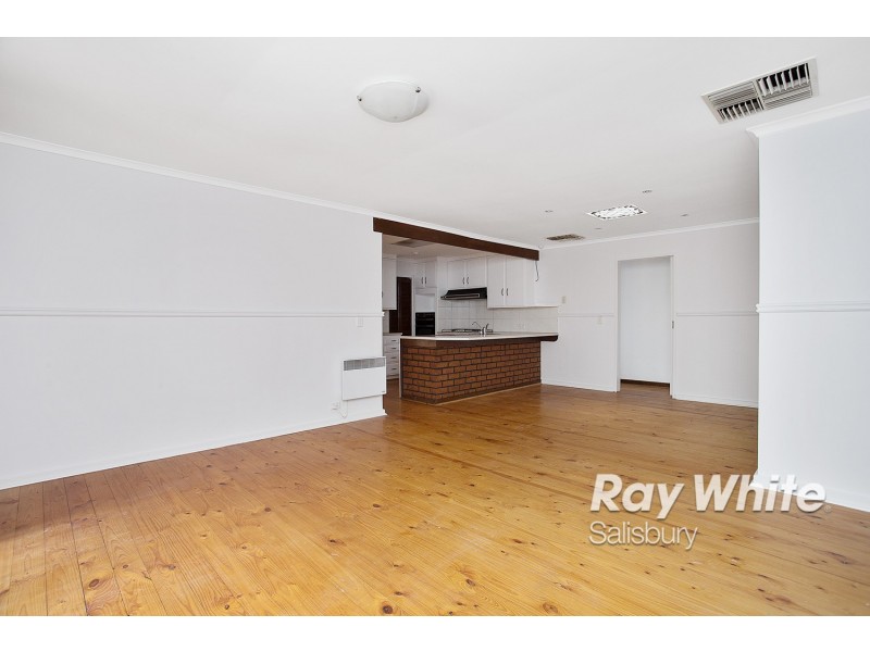 9 Sandy Crescent, Salisbury Park SA 5109