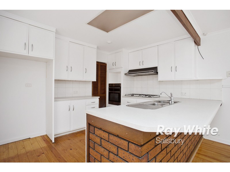 9 Sandy Crescent, Salisbury Park SA 5109