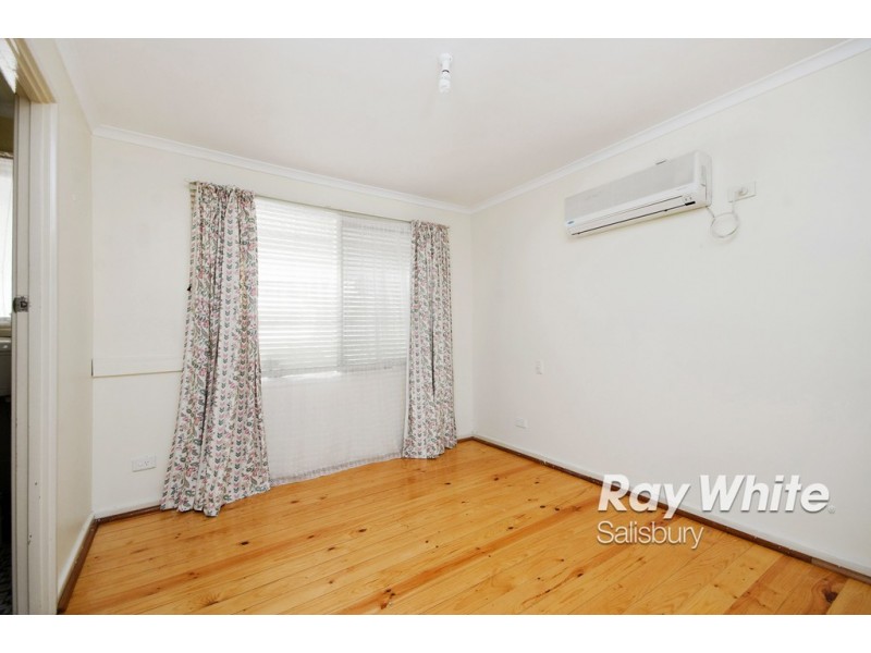 15 Mccullogh Street, Elizabeth Downs SA 5113