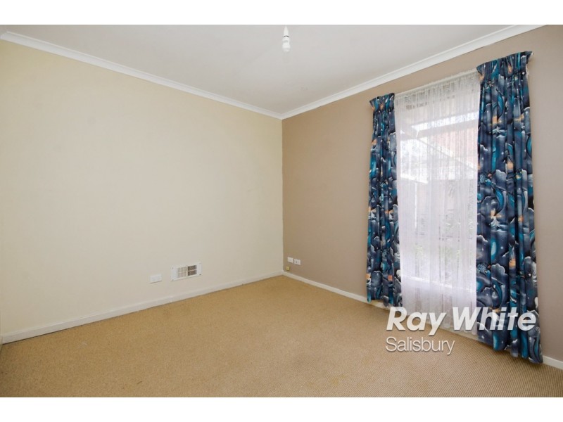 15 Mccullogh Street, Elizabeth Downs SA 5113