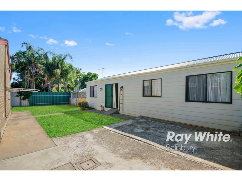 15 Mccullogh Street, Elizabeth Downs SA 5113