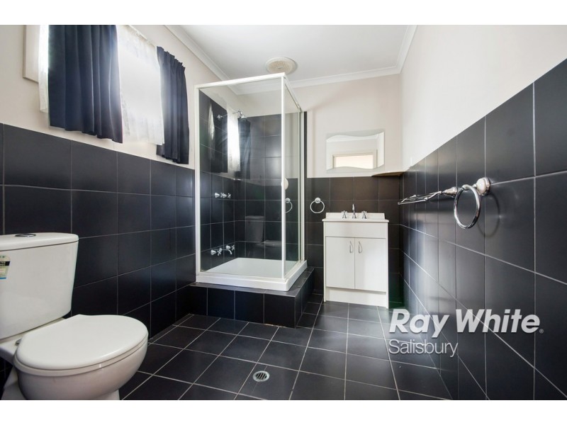 15 Mccullogh Street, Elizabeth Downs SA 5113