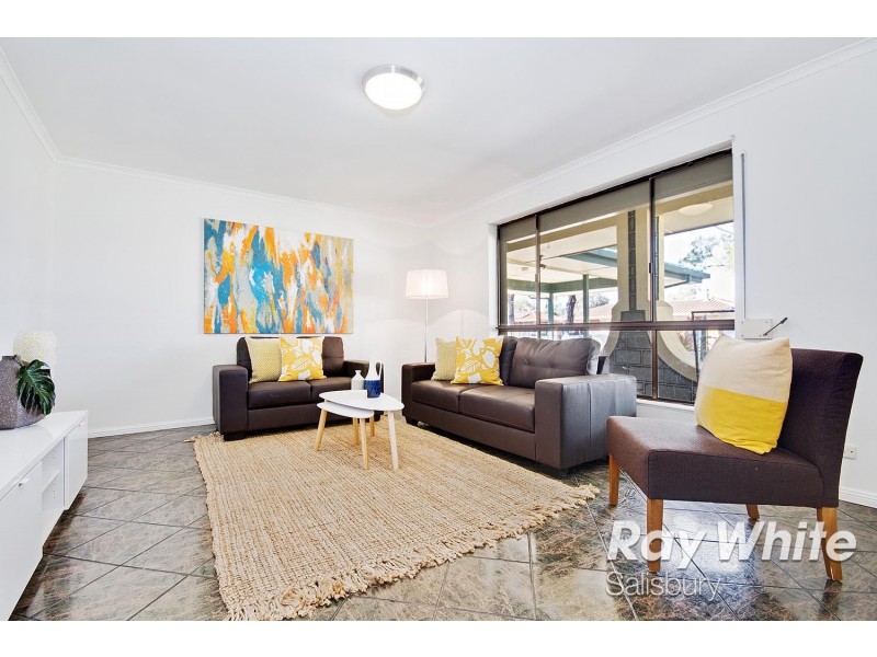 7 Oak Avenue, Burton SA 5110