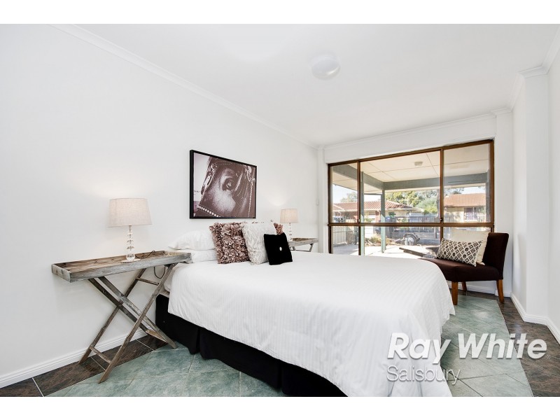 7 Oak Avenue, Burton SA 5110