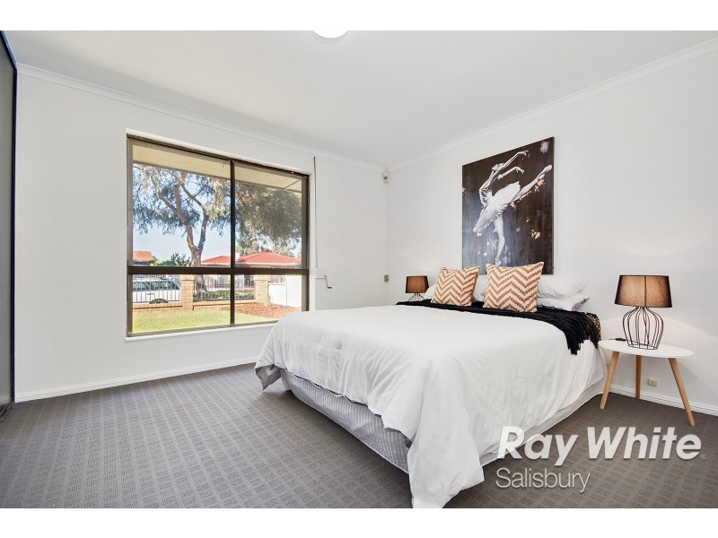 7 Oak Avenue, Burton SA 5110