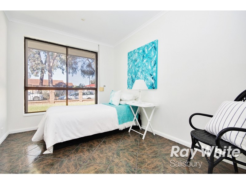 7 Oak Avenue, Burton SA 5110