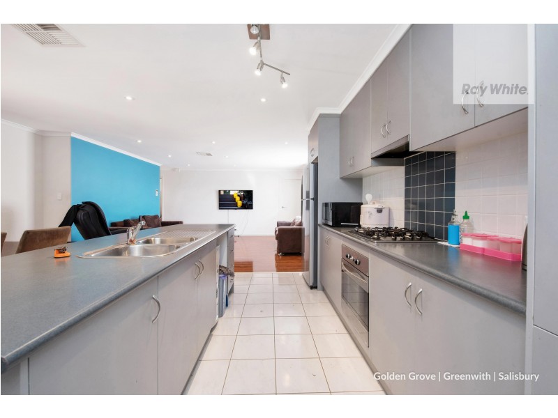 18 Desyllas Drive, Direk SA 5110