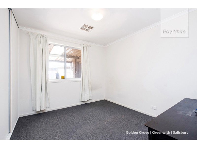 18 Desyllas Drive, Direk SA 5110