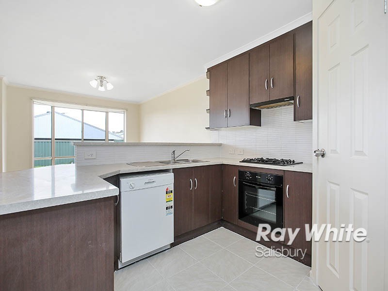 24 Morrow Avenue, Evanston Park SA 5116