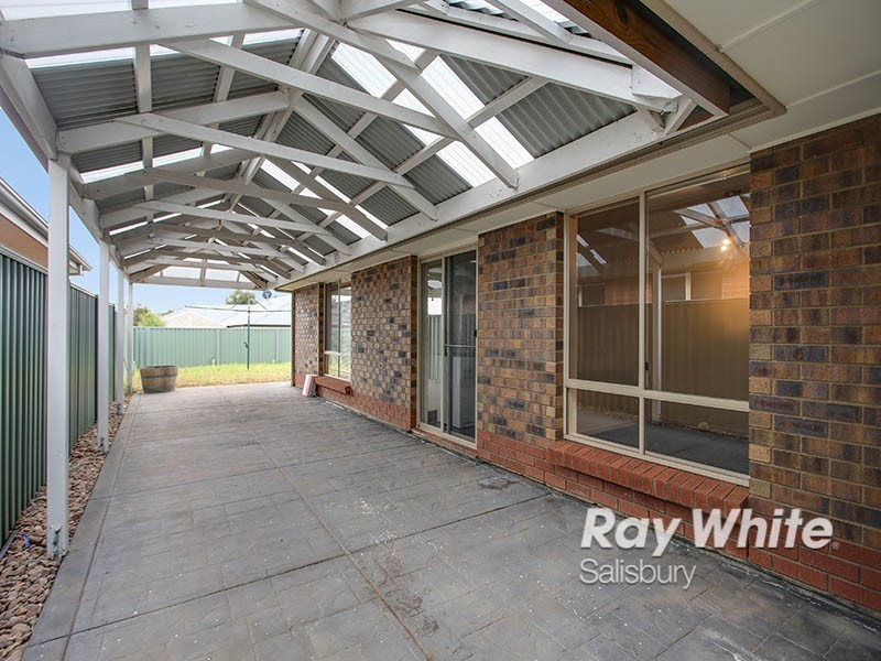 24 Morrow Avenue, Evanston Park SA 5116