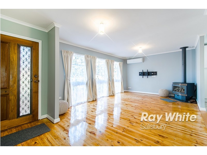 9 Dunne Crescent, Salisbury East SA 5109