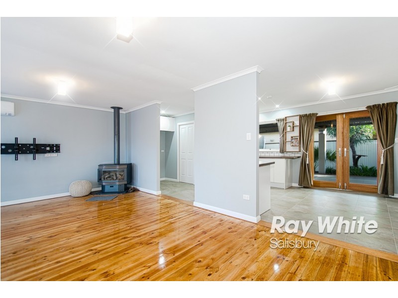 9 Dunne Crescent, Salisbury East SA 5109