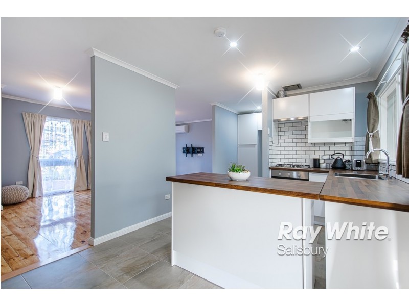 9 Dunne Crescent, Salisbury East SA 5109