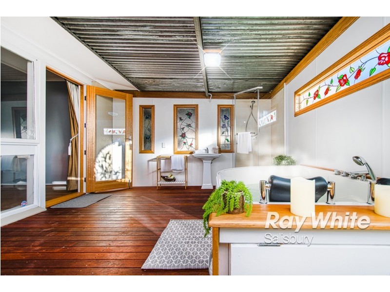 9 Dunne Crescent, Salisbury East SA 5109